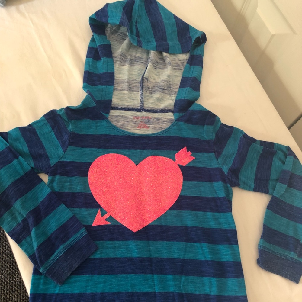 Okie Dokie size 5 pull over hooded shirt